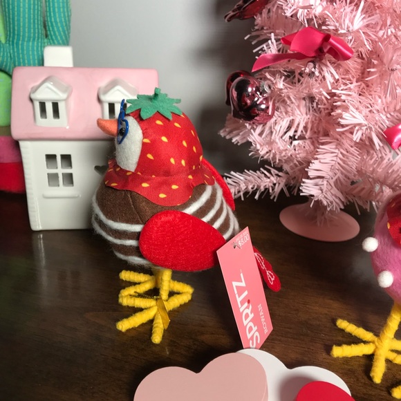 Target Spritz 2021 Poppy & Rowan Strawberry Valentine’s Day Birds  NWT! - Picture 5 of 10